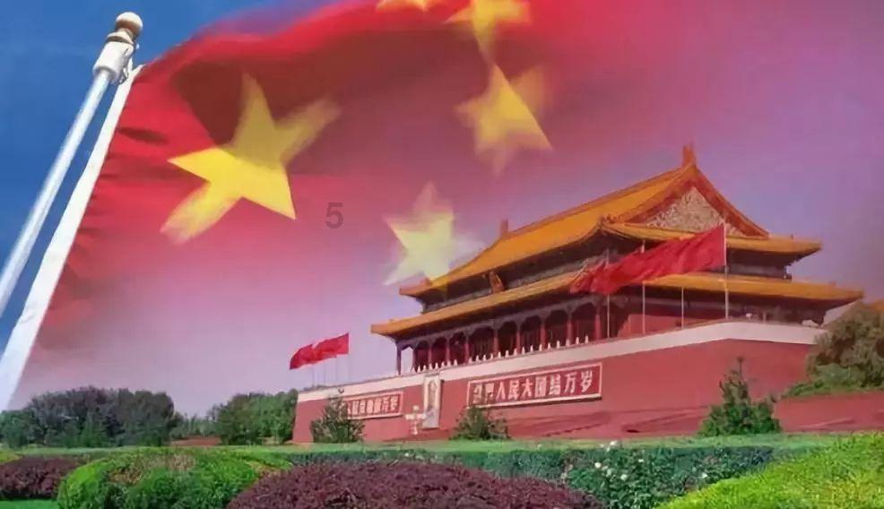 超女一姐李宇春与亚军周笔畅,15年后你发现了什么?